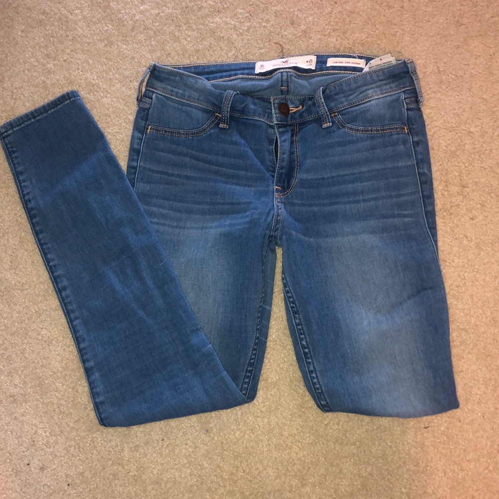 Light wash jeans/jeggings